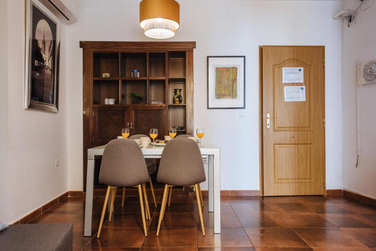 Homeyseville- Bright Apartment At Santa Cruz 6 Pax, Parking Optional Luaran gambar