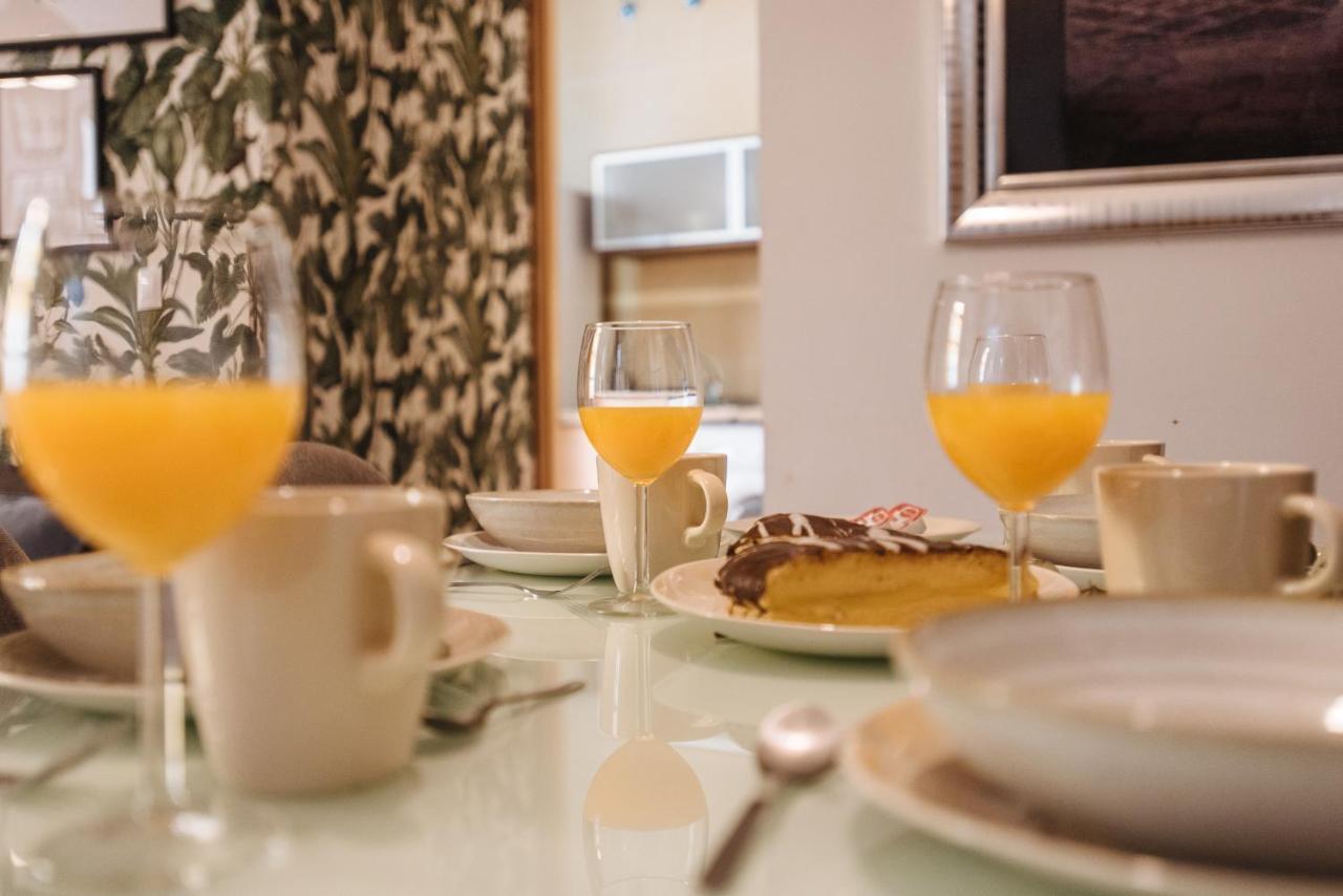 Homeyseville- Bright Apartment At Santa Cruz 6 Pax, Parking Optional Luaran gambar