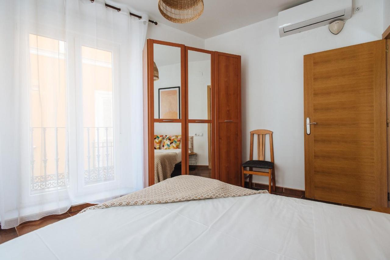 Homeyseville- Bright Apartment At Santa Cruz 6 Pax, Parking Optional Luaran gambar